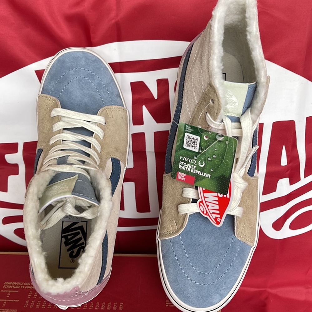 Vans Men’s Sk8-Hi Tapered
Pig Suede/Sherpa Multi Co
VN0A7Q5PMUL Platforms - Picture 13 of 16